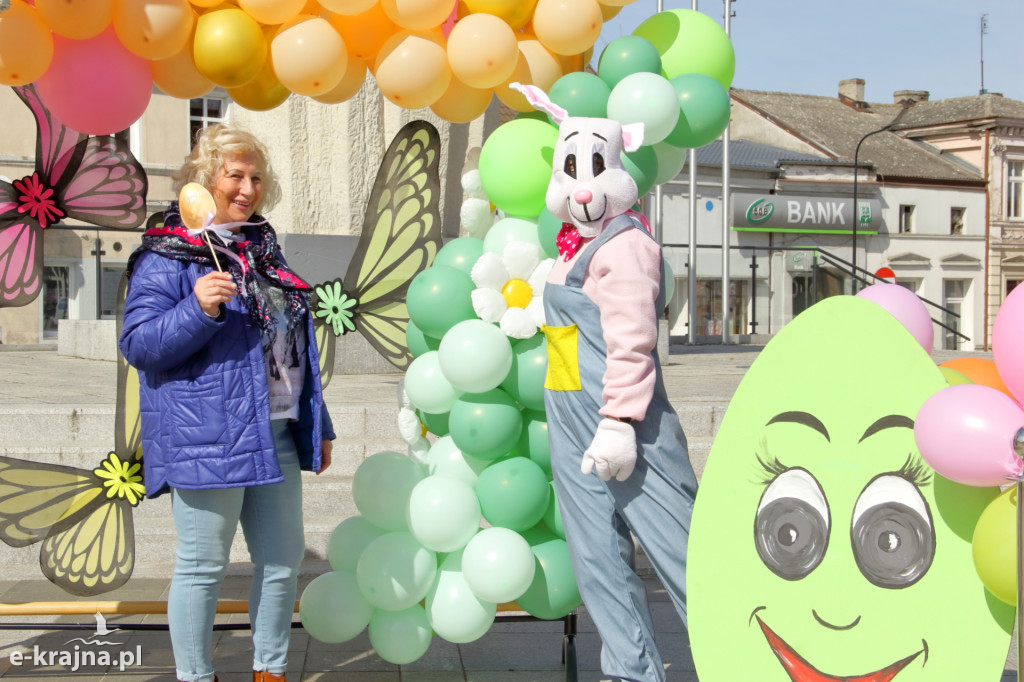 Wielkanocna fotościanka w centrum miasta