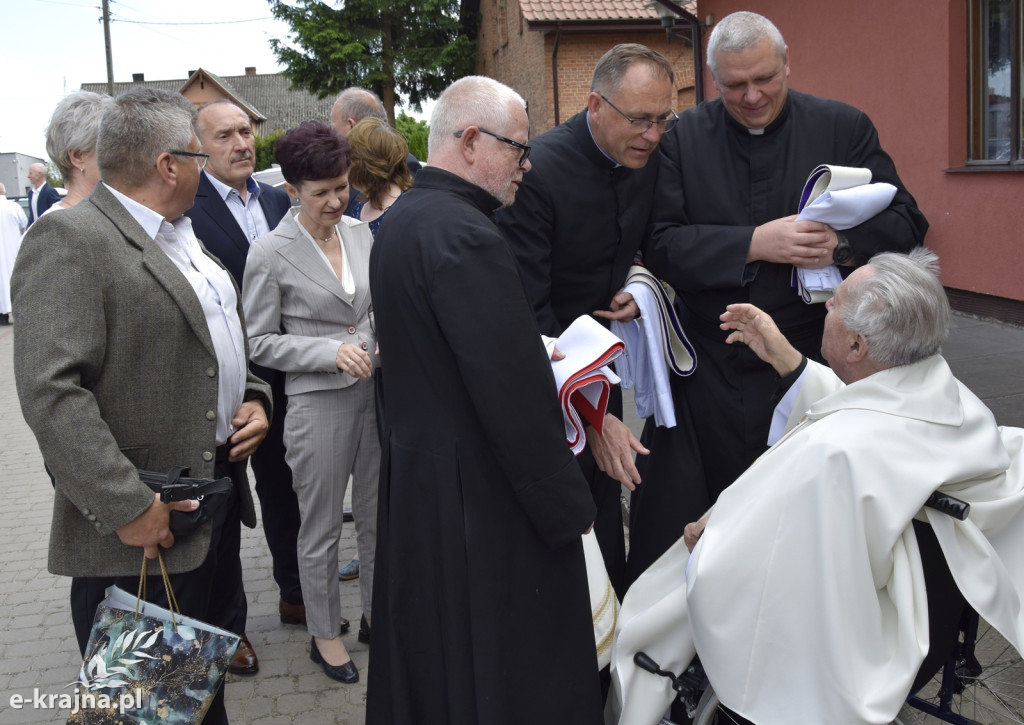 Jubileusz kapłaństwa księdza, poety Franciszka Kameckiego