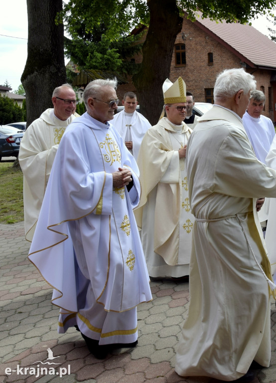 Jubileusz kapłaństwa księdza, poety Franciszka Kameckiego