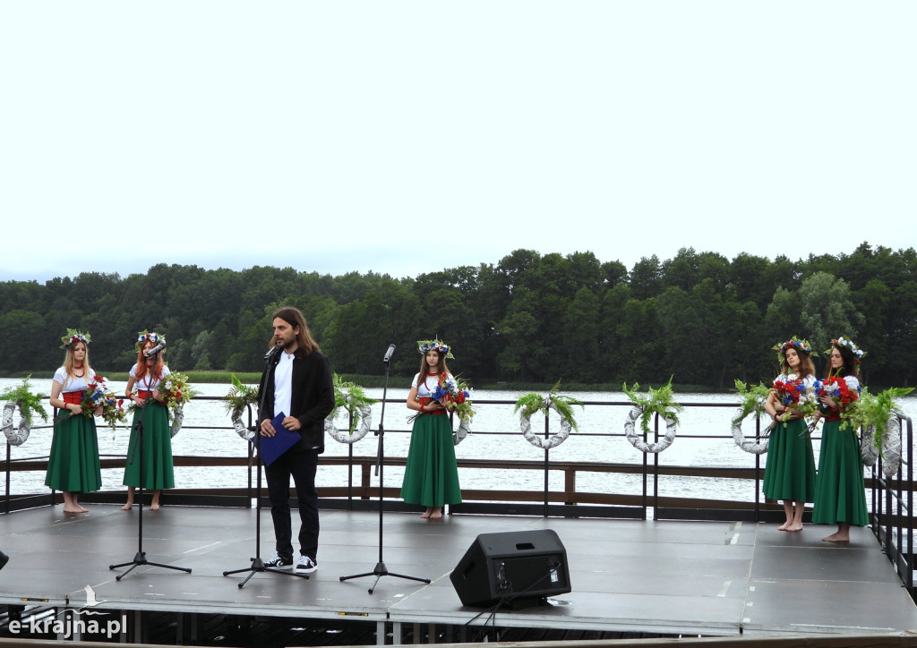 Gorące rytmy z Kuby w deszczu na sępoleńskim molo
