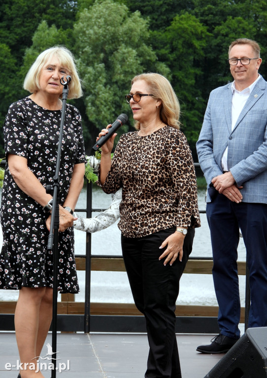 Gorące rytmy z Kuby w deszczu na sępoleńskim molo