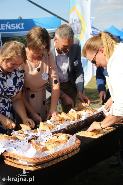 Dożynki Gminno-Powiatowe w Jastrzębcu - część oficjalna [FOTO]