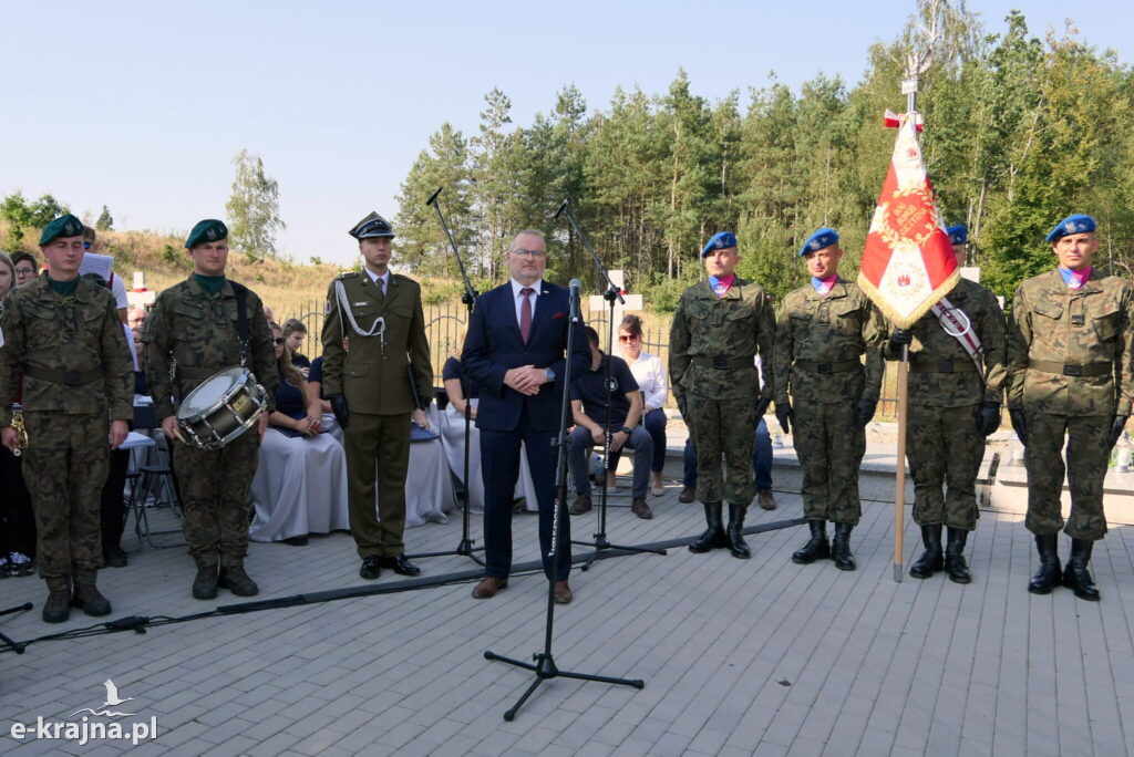 Złożyli hołd pomordowanym w Karolewie