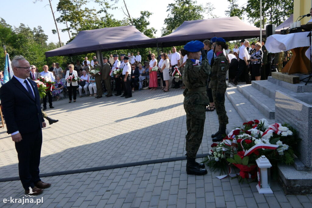 Złożyli hołd pomordowanym w Karolewie