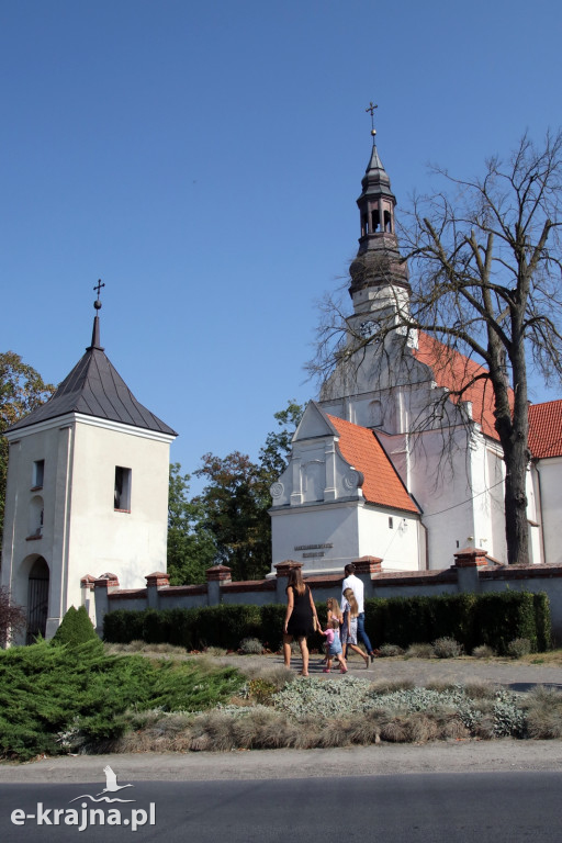 Dożynki Pszczelarskie i koncert Chóru Lutnia w Sanktuarium Matki Bożej Królowej Krajny w Byszewie