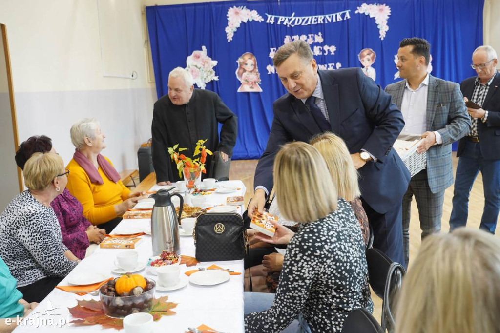 Dzień Nauczyciela w człuchowskim Przedszkolu Miejskim