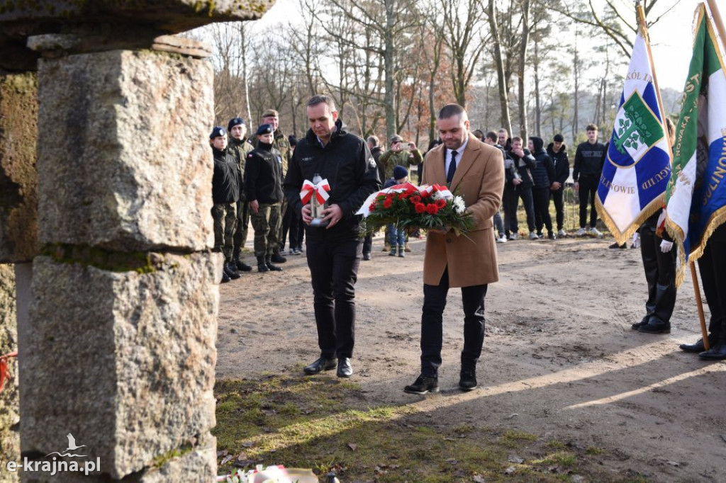 Obchody 80. rocznicy wymarszu jeńców wojennych z oflagu II D Gross Born