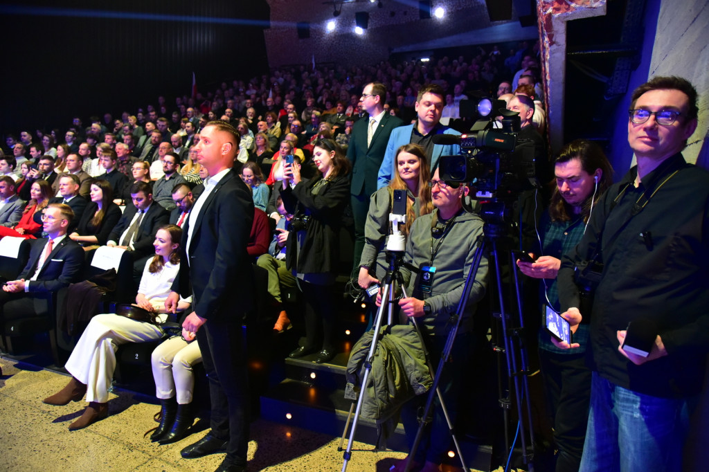 Tarczyński, Obajtek i Morawiecki w Toruniu