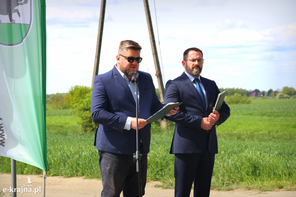 Nowe inwestycje drogowe w Gminie Łobżenica oficjalnie otwarte!