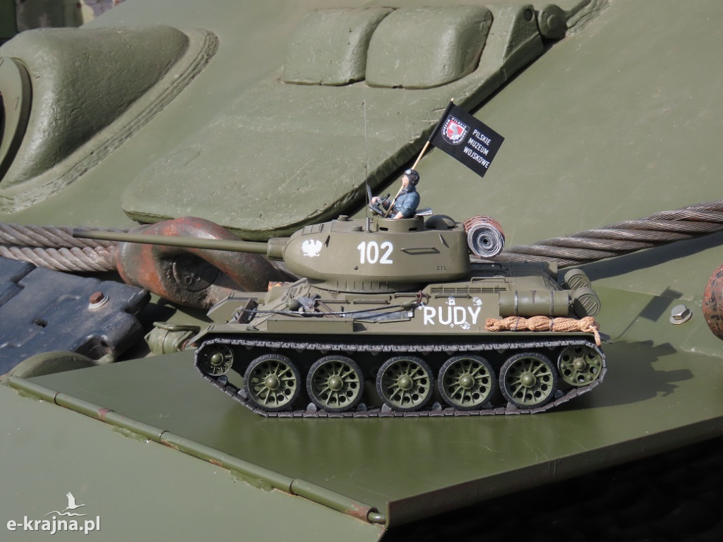 Pancerna Majówka 2025 z Pilskim Muzeum Wojskowym - relacja