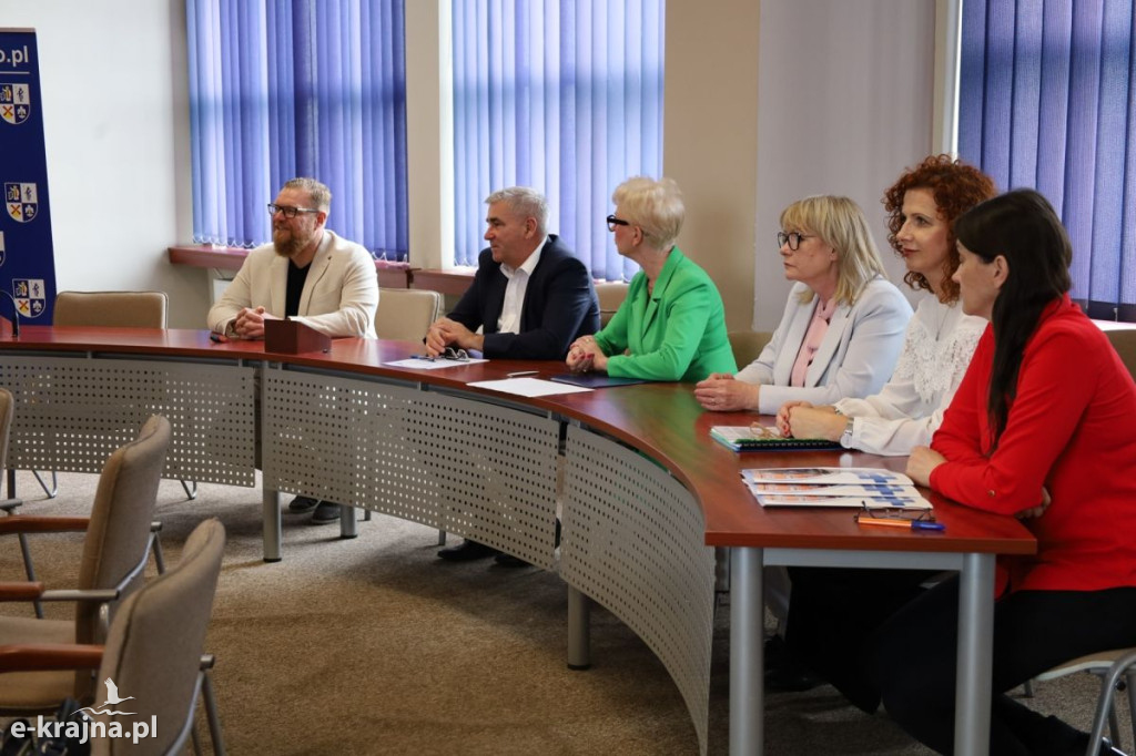 Uroczyste podpisanie umowy na rozbudowę Szpitala Powiatowego w Więcborku