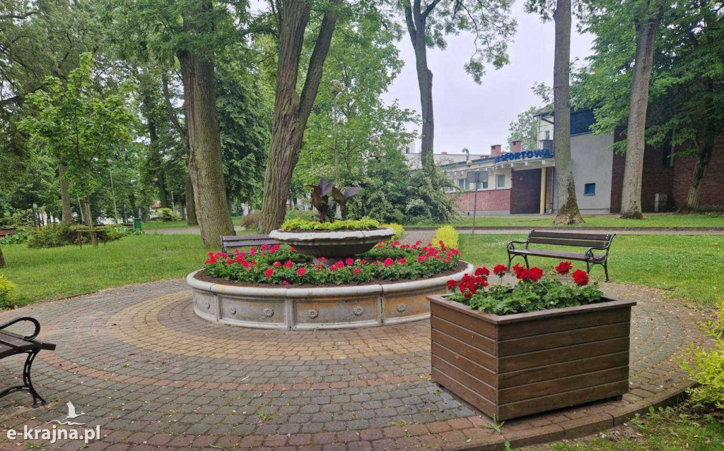 Zadbane skwery i zieleń w Łobżenicy!