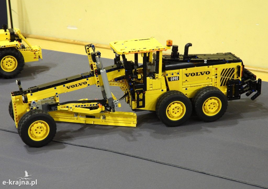 Legowisko 2025 - wystawa budowli z klocków Lego