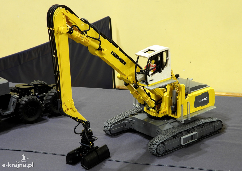 Legowisko 2025 - wystawa budowli z klocków Lego