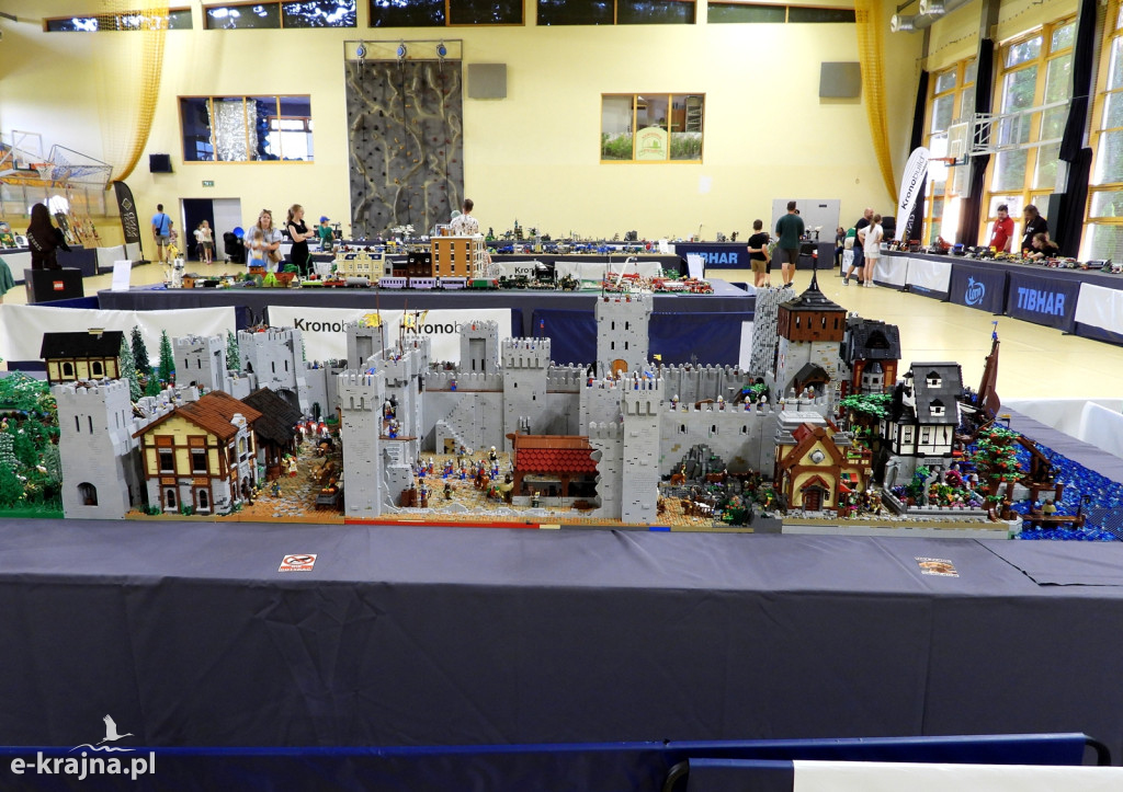 Legowisko 2025 - wystawa budowli z klocków Lego