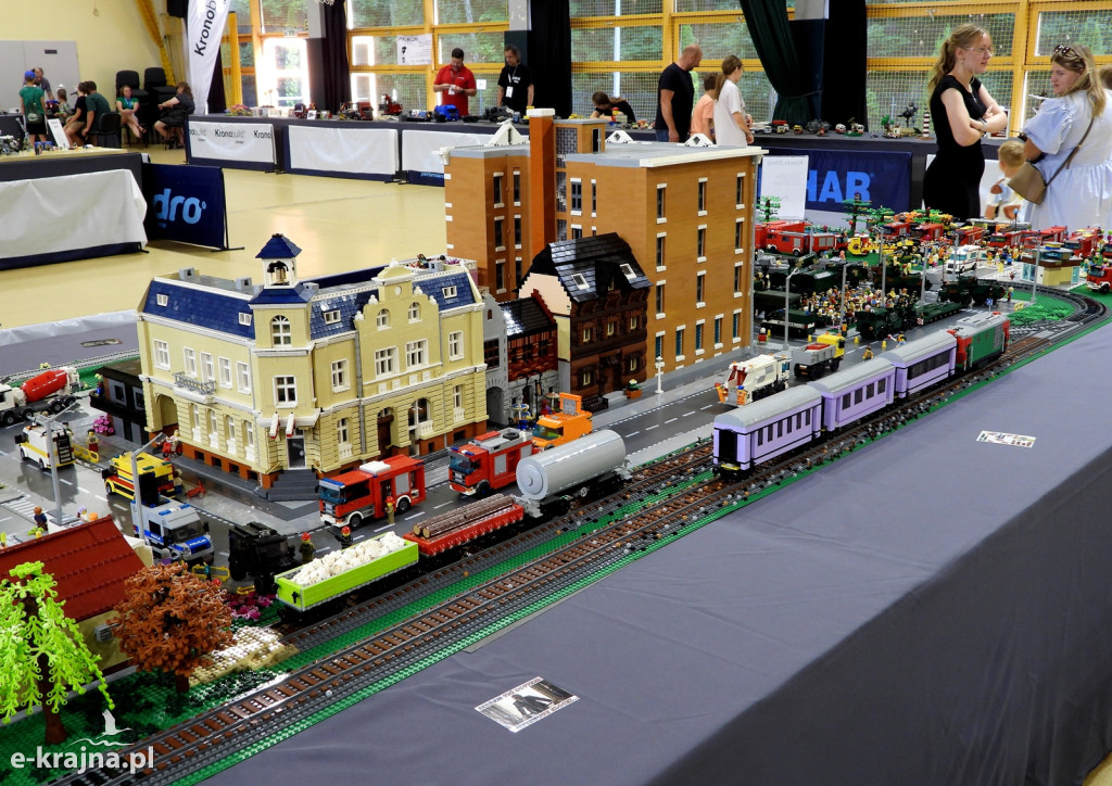 Legowisko 2025 - wystawa budowli z klocków Lego