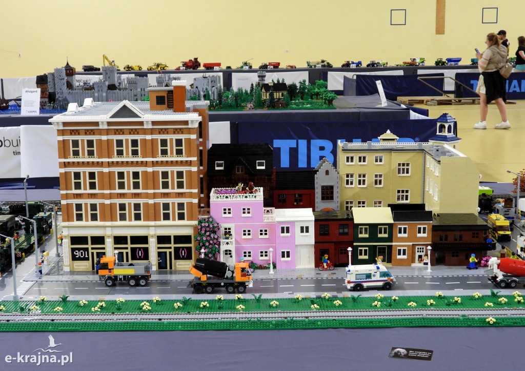 Legowisko 2025 - wystawa budowli z klocków Lego