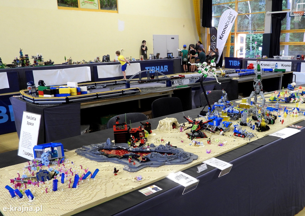 Legowisko 2025 - wystawa budowli z klocków Lego