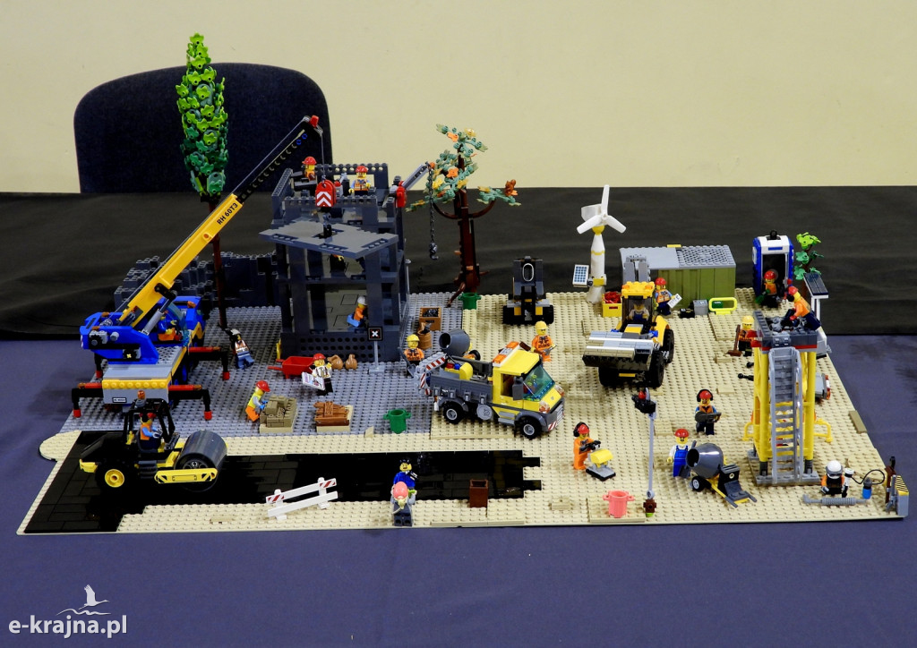 Legowisko 2025 - wystawa budowli z klocków Lego