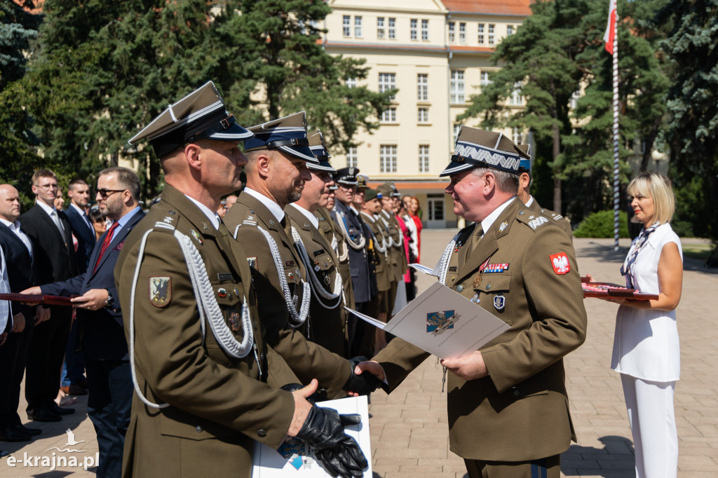Uroczysty apel z okazji Święta Wojska Polskiego w Inspektoracie Wsparcia Sił Zbrojnych