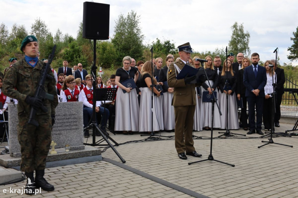 Karolewo - Uroczystość upamiętniająca ofiary II wojny światowej