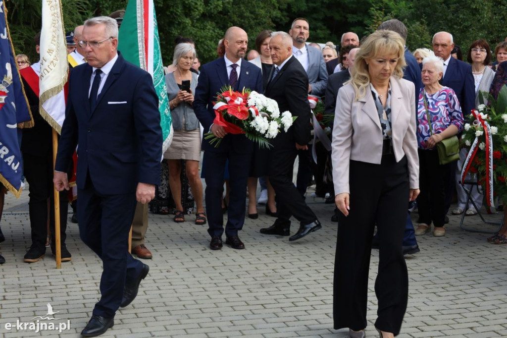 Karolewo - Uroczystość upamiętniająca ofiary II wojny światowej