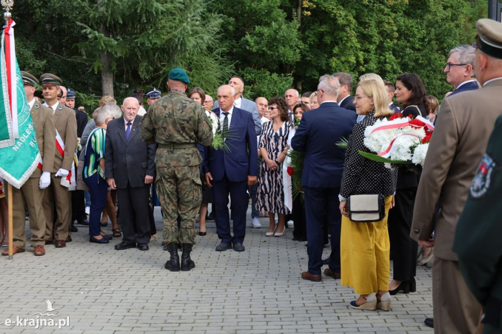 Karolewo - Uroczystość upamiętniająca ofiary II wojny światowej