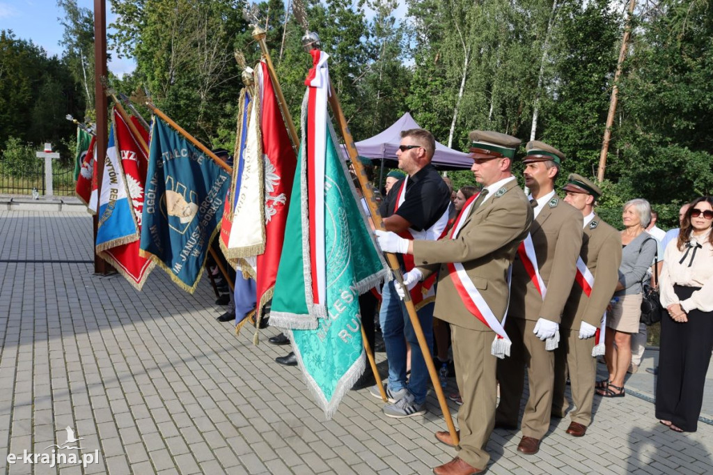 Karolewo - Uroczystość upamiętniająca ofiary II wojny światowej