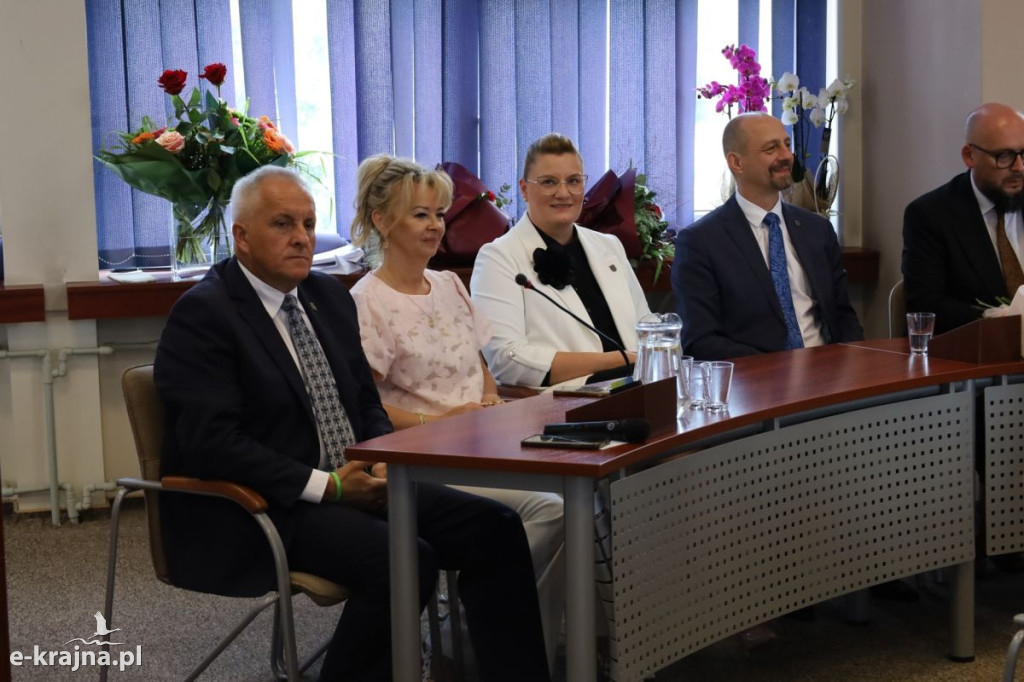 Wpis Władysława Dobbera oraz śp. dr. Józefa Buławy do Księgi Zasłużonych Powiatu Sepoleńskiego