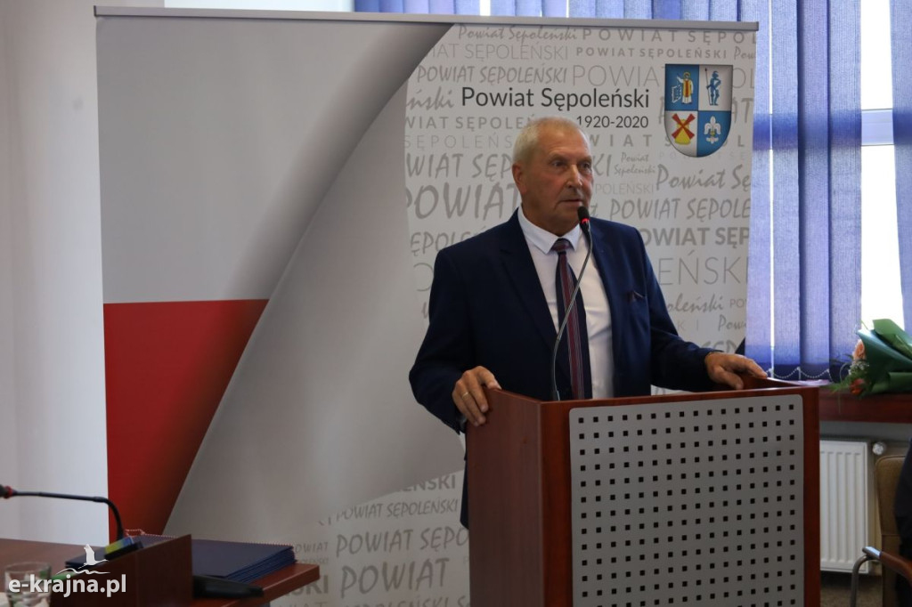 Wpis Władysława Dobbera oraz śp. dr. Józefa Buławy do Księgi Zasłużonych Powiatu Sepoleńskiego