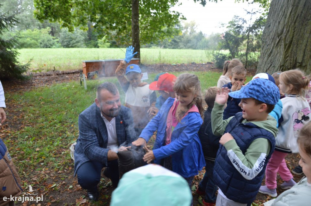 Otwarcie Pszczelego Zakątka w Krajence