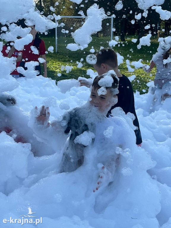 Gmina Mrocza: Sprzątanie Świata i piknik rodzinny w Drążnie