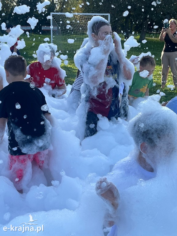 Gmina Mrocza: Sprzątanie Świata i piknik rodzinny w Drążnie