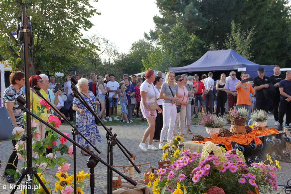 Wyjątkowa Biesiada po Lutowsku – 40-lecie zespołu Lutowianie!
