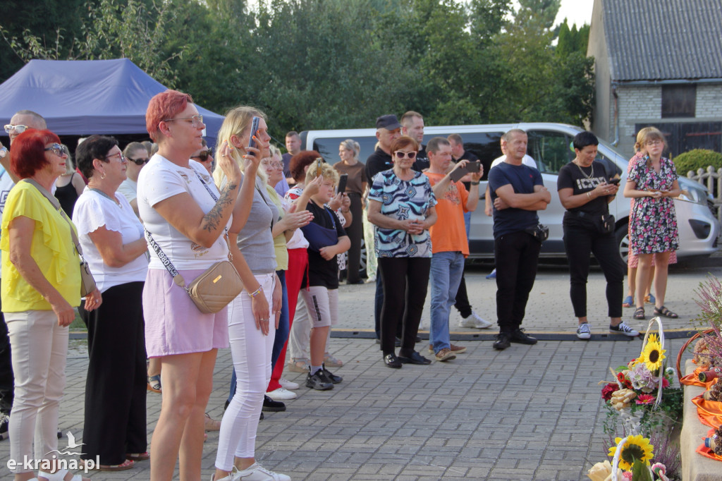 Wyjątkowa Biesiada po Lutowsku – 40-lecie zespołu Lutowianie!