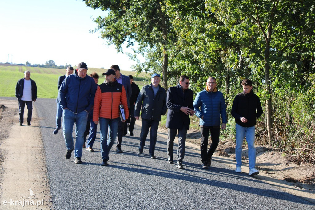 Gmina Mrocza: Odbiór inwestycji drogowej w Matyldzinie