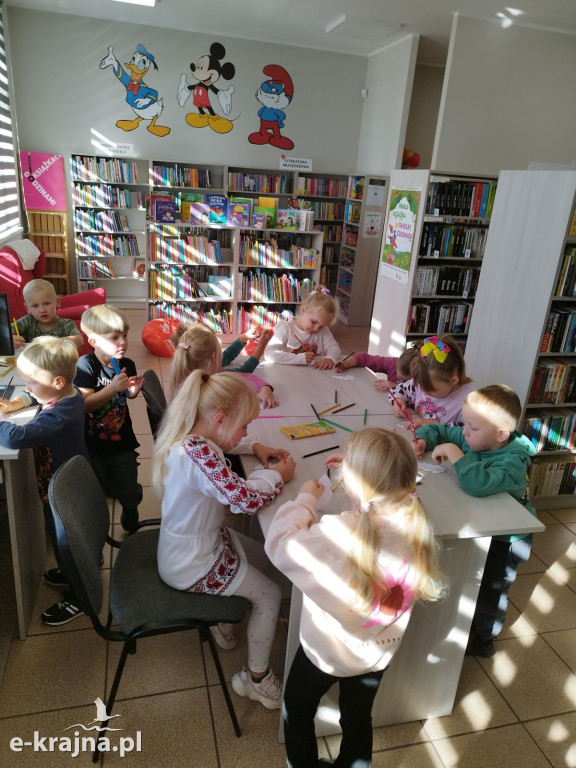 Ślesin: Pod drzewami chodzi jesień