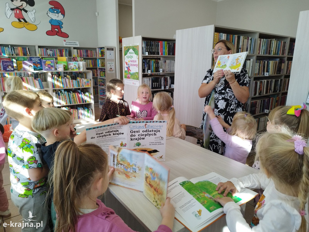 Ślesin: Pod drzewami chodzi jesień