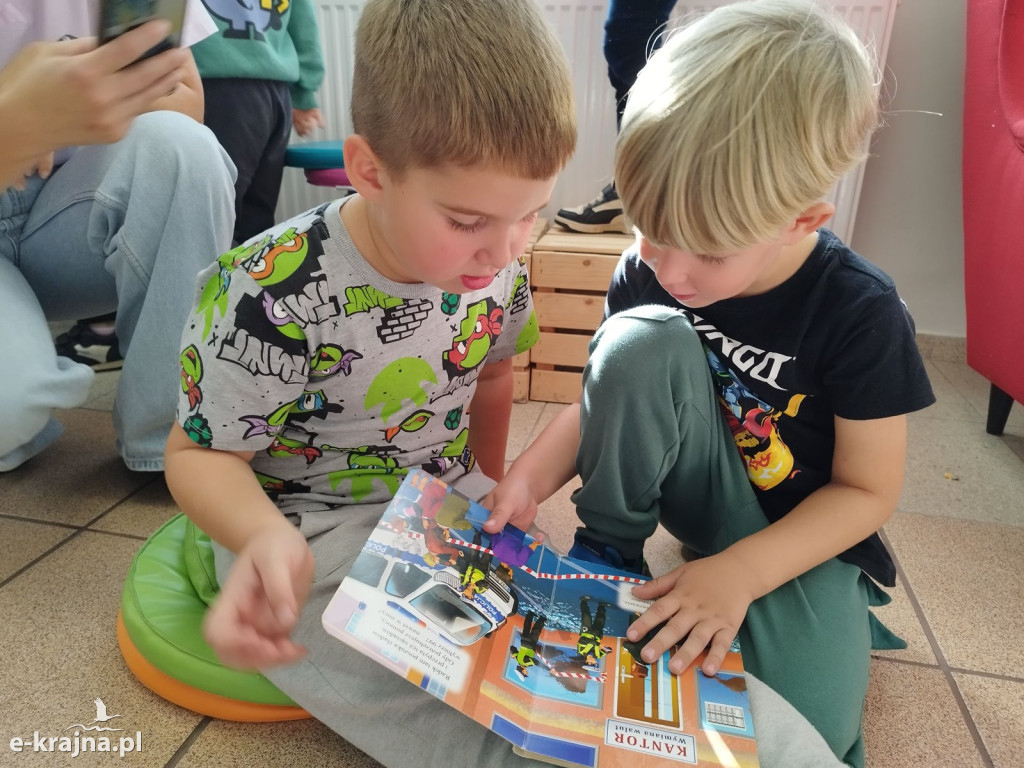 Ślesin: Pod drzewami chodzi jesień
