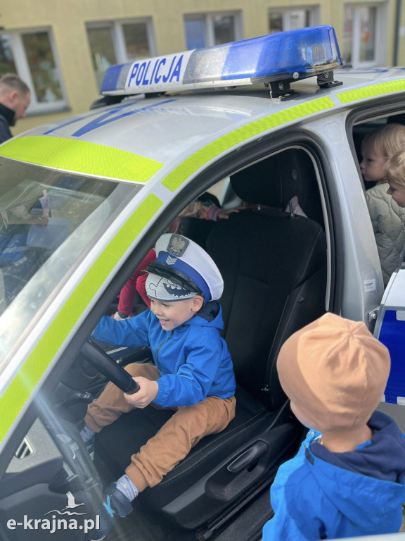 Człuchów - Policjant, pies i radiowóz – wielka przygoda Borowików i Skrzatów!
