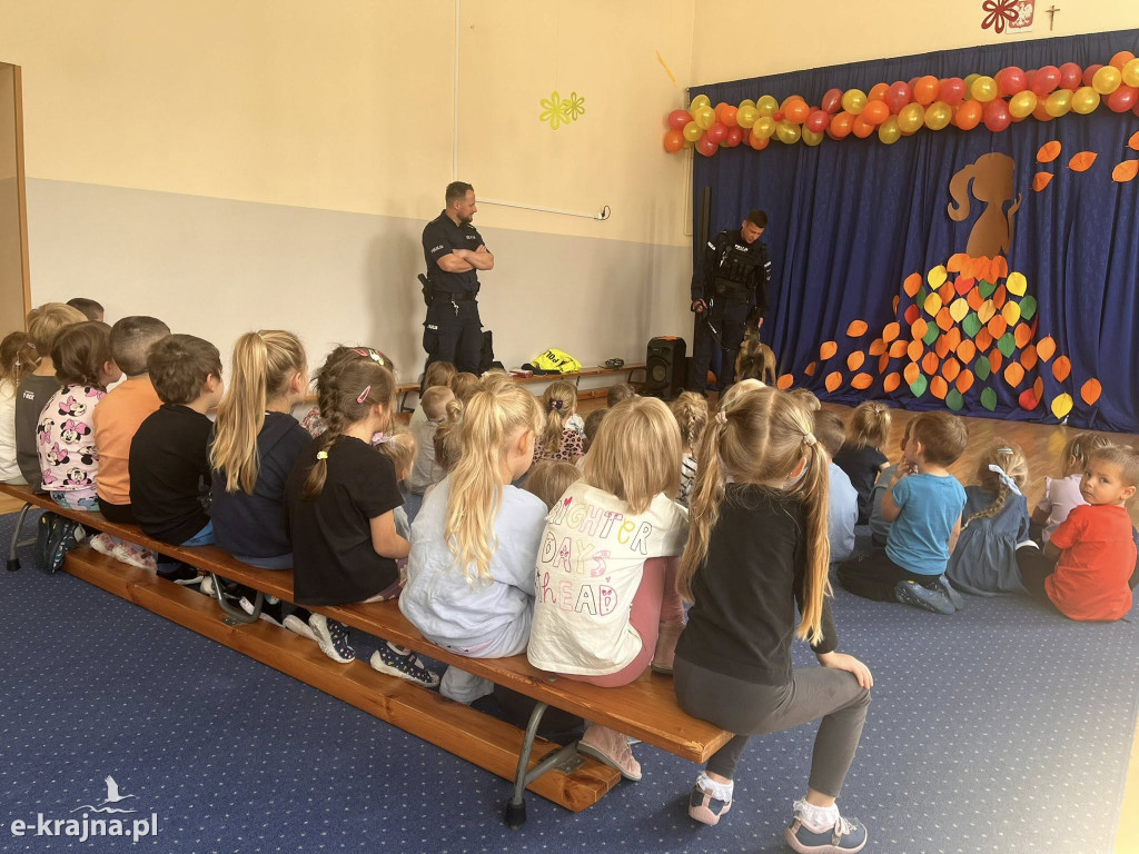 Człuchów - Policjant, pies i radiowóz – wielka przygoda Borowików i Skrzatów!