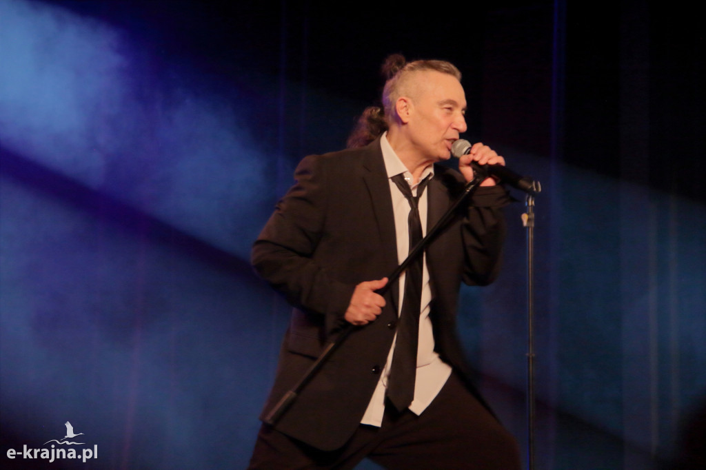 Energia i wielkie emocje – koncert Jacka Stachursky’ego w CKiS w Sępólnie Krajeńskim