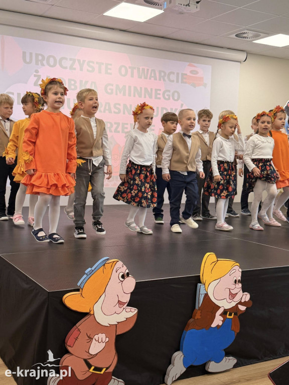 Uroczyste otwarcie Gminnego Żłobka Siedmiu Krasnoludków w Zakrzewie