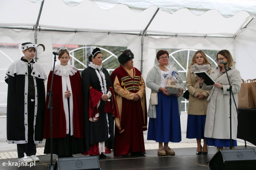 Gmina Więcbork: Piknik szlachecki na 700-lecie Runowa Krajeńskiego
