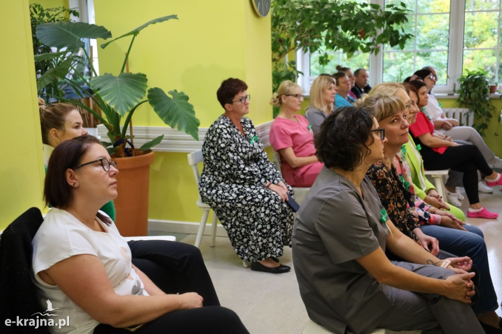 Powiat sępoleński: Światowy Dzień Zdrowia Psychicznego w DPS Suchorączek