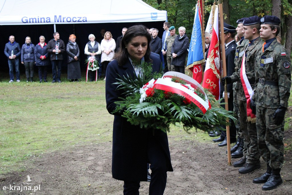 Gmina Mrocza: Obchody Narodowego Dnia Pamięci Ofiar Niemieckiej Zbrodni Pomorskiej 1939 r. w Słupówku