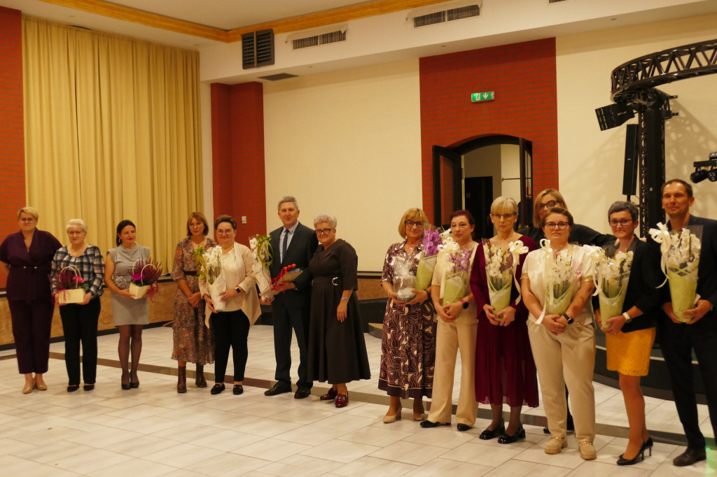 Gmina Lipka: Nagrody i gratulacje dla pracowników oświaty z okazji Dnia Edukacji Narodowej