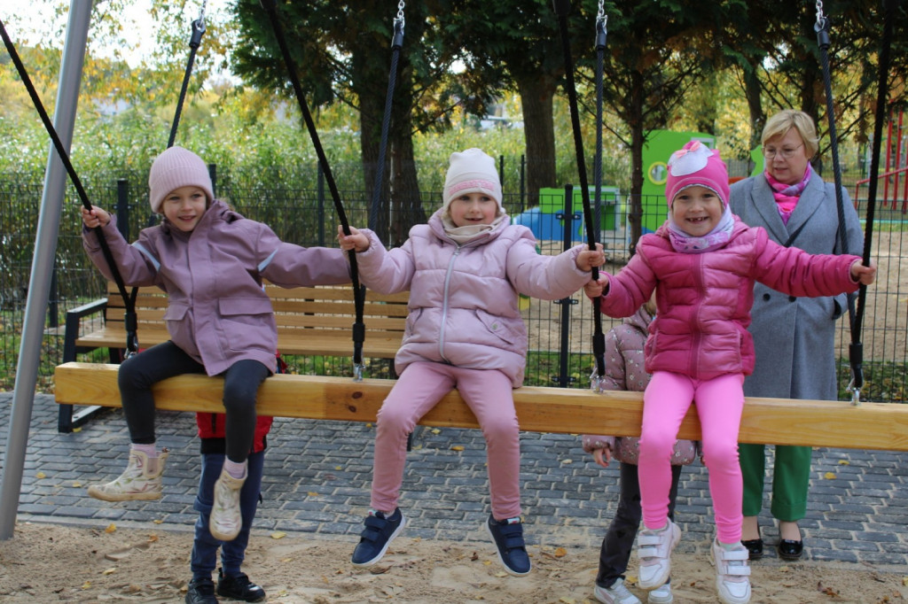 Otwarcie nowego placu zabaw przy Promenadzie w Więcborku