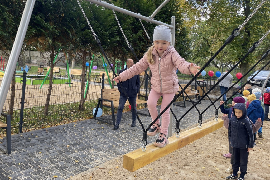 Otwarcie nowego placu zabaw przy Promenadzie w Więcborku