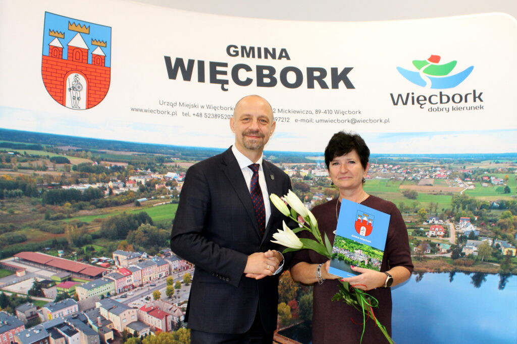 Wręczenie nagród Burmistrza Więcborka z okazji Dnia Edukacji Narodowej